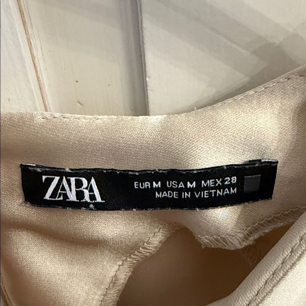 Elegant Beige/Champagne silk-look top - Picture 2 of 5